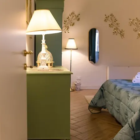 Crociferi Palace Apartamento *